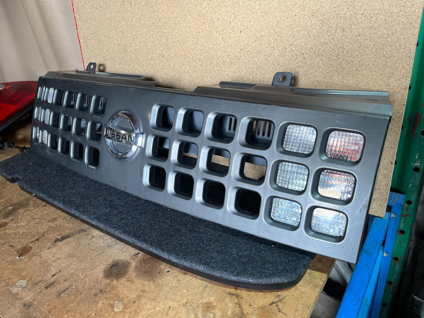 NISSAN CUBE Z11 GRILL SQUARE CUBE TYPE