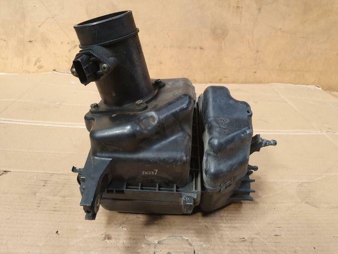 2004 NISSAN STAGEA M35 VQ35DE AIRBOX 2001-2007 WITH AIR FLOW METRE