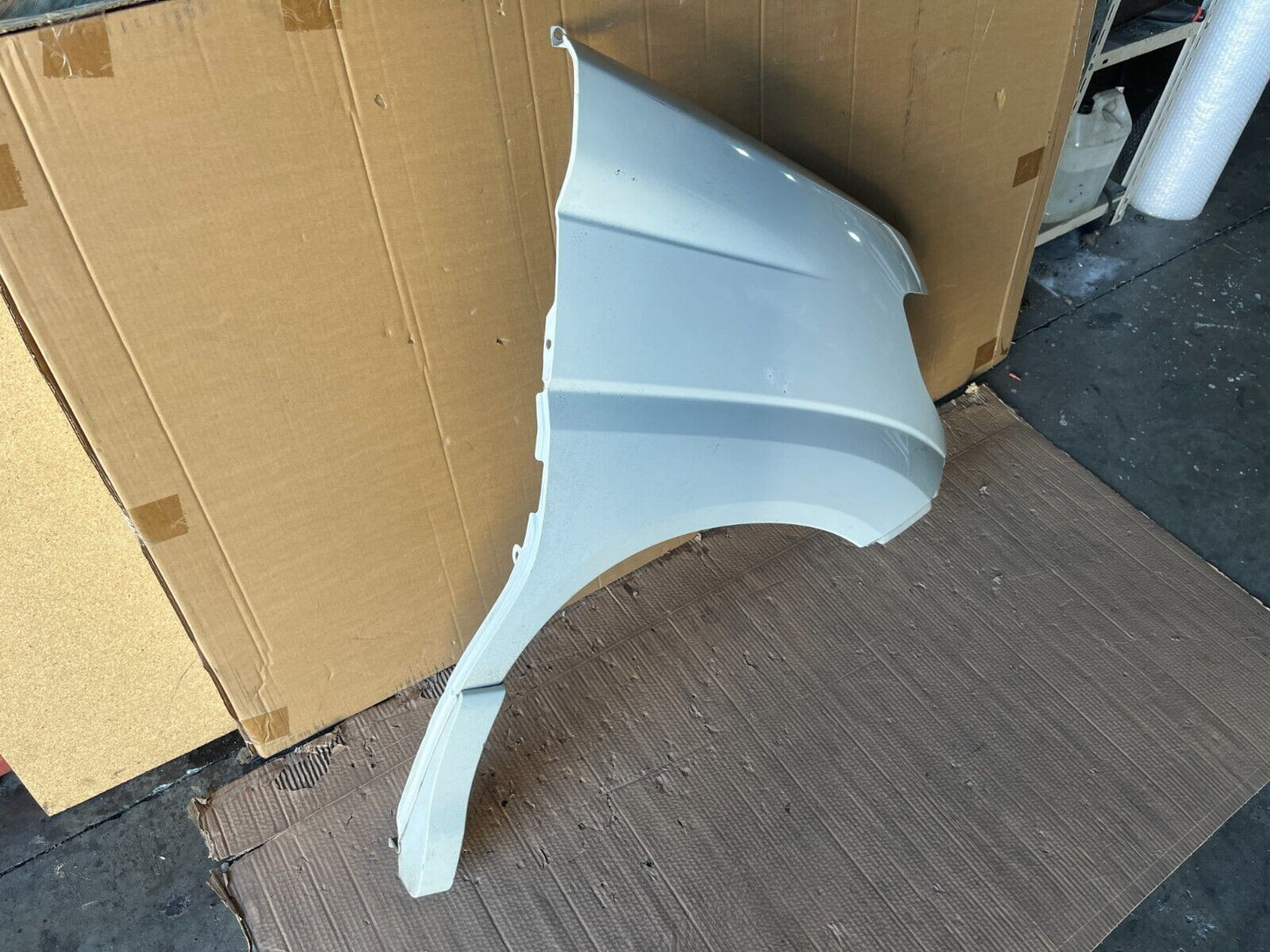 NISSAN ELGRAND E51 FRONT RIGHT GUARD