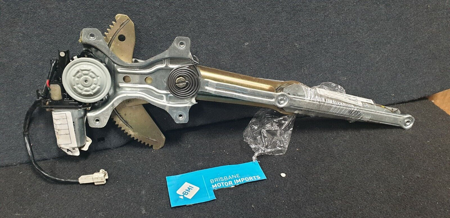 TOYOTA TARAGO LEFT FRONT WINDOW REGULATOR ACR30 2000-06