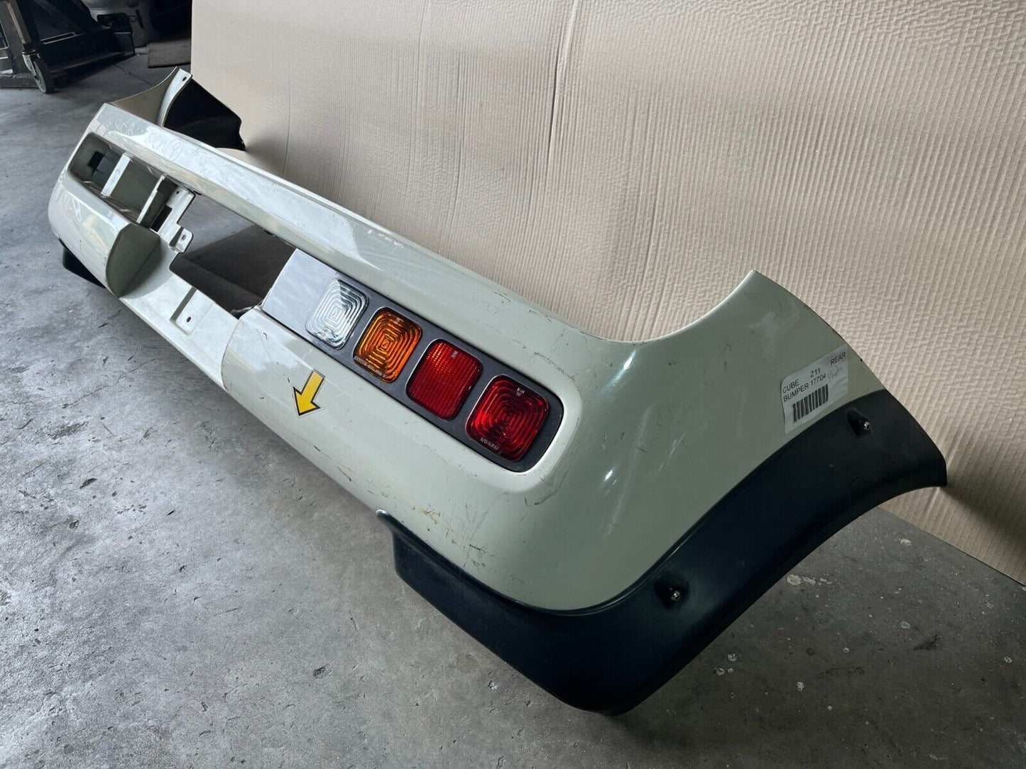 NISSAN CUBE Z11 REAR BUMPER 10/02-11/08