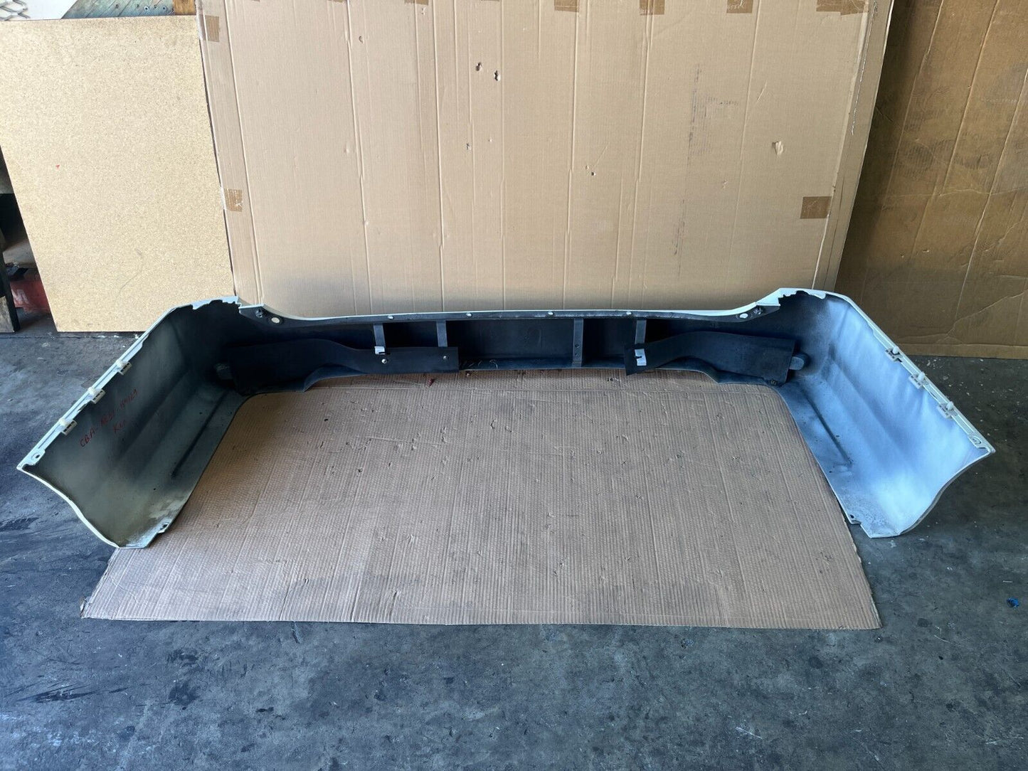 NISSAN ELGRAND E51 REAR BUMPER