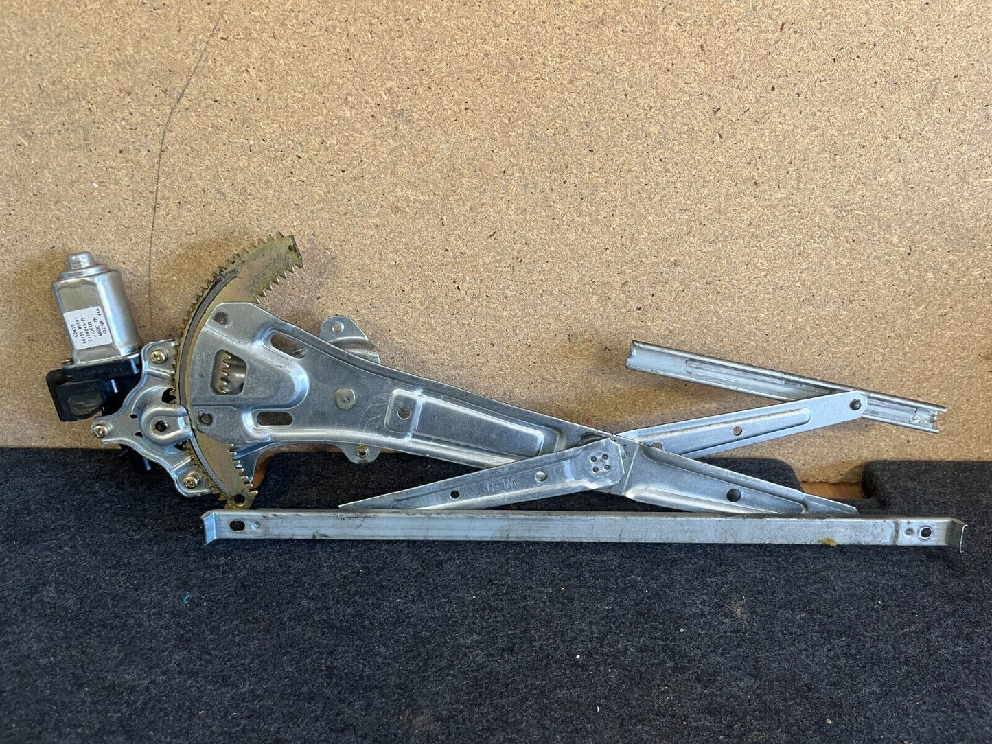 NISSAN ELGRAND ME51 FRONT LH WINDOW REGULATOR