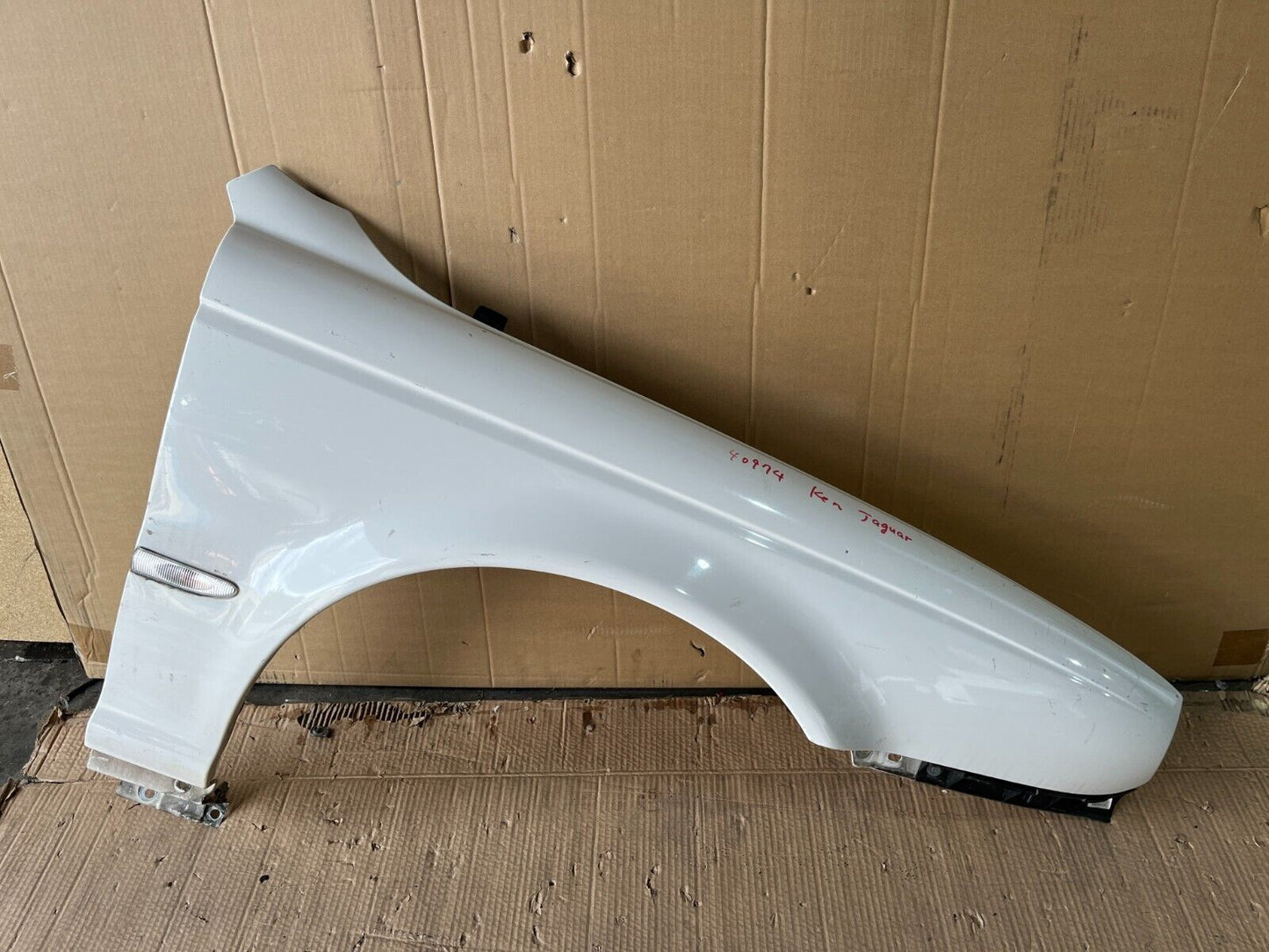 JAGUAR X-TYPE X400 FRONT RIGHT GUARD 02-08