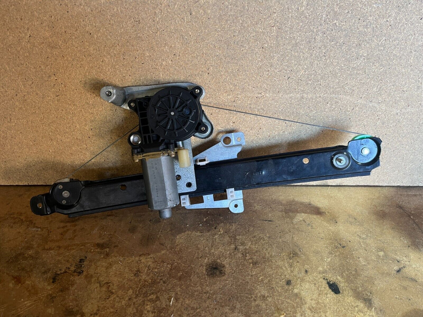 2002 VOLVO S60 REAR LEFT WINDOW REGULATOR 11/00-08/09