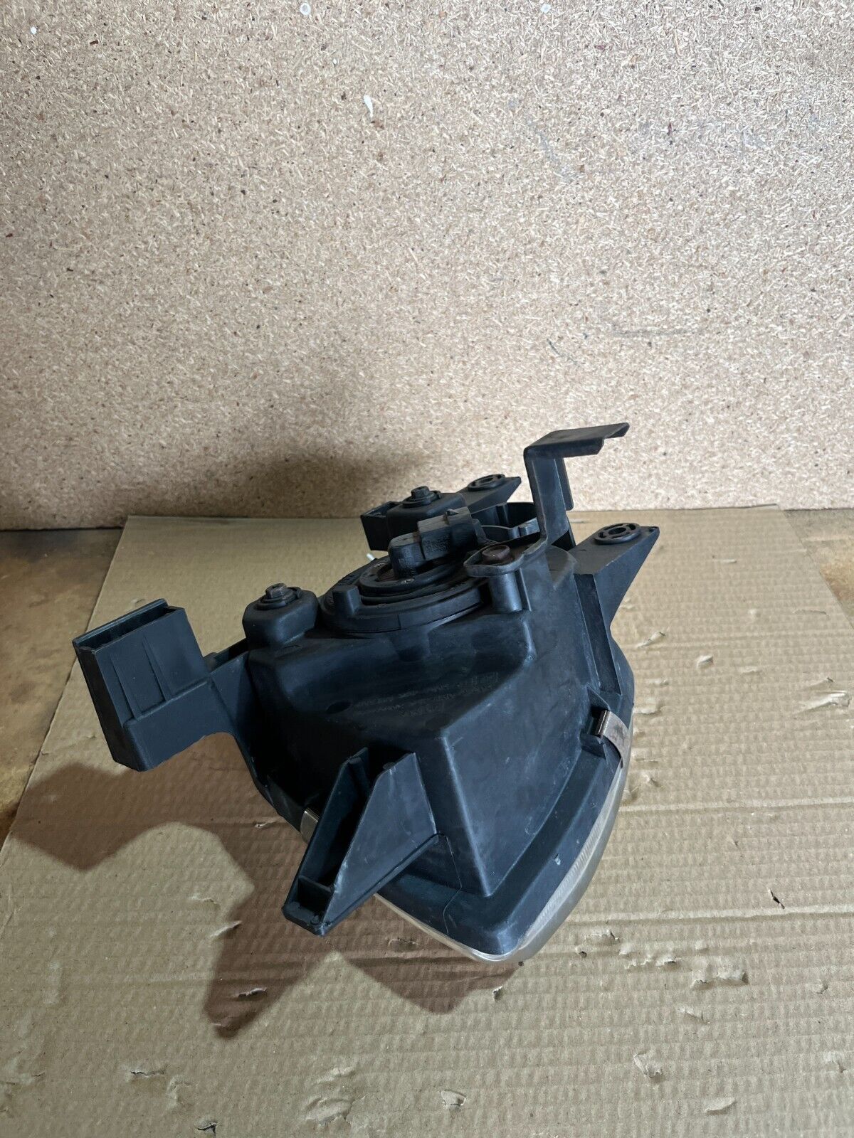 NISSAN STAGEA C34 RH SPOTLIGHT 1998-2001