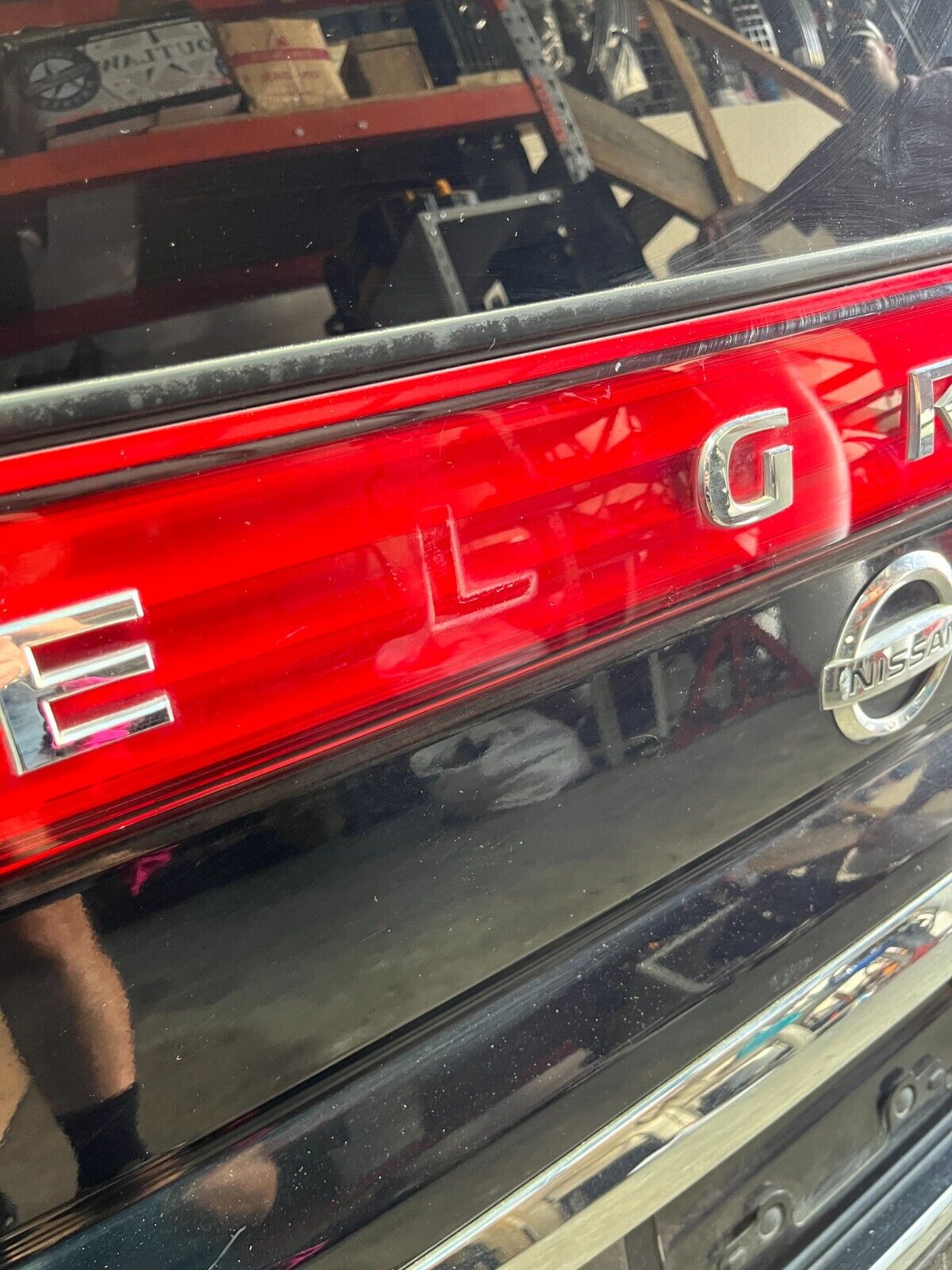 NISSAN ELGRAND E51 HIGHWAY STAR TAILGATE