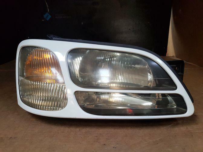 1999 SUBARU LIBERTY 3RD GEN RIGHT HEADLIGHT 11/98-06/01