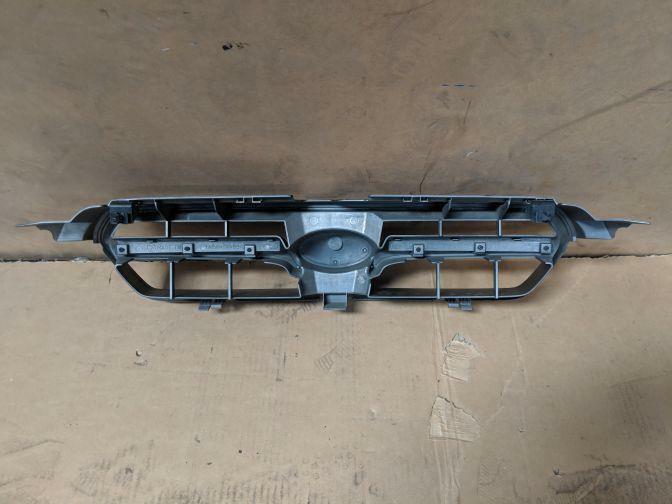 2000 SUBARU FORESTER SF5 GRILL 08/97-01/00