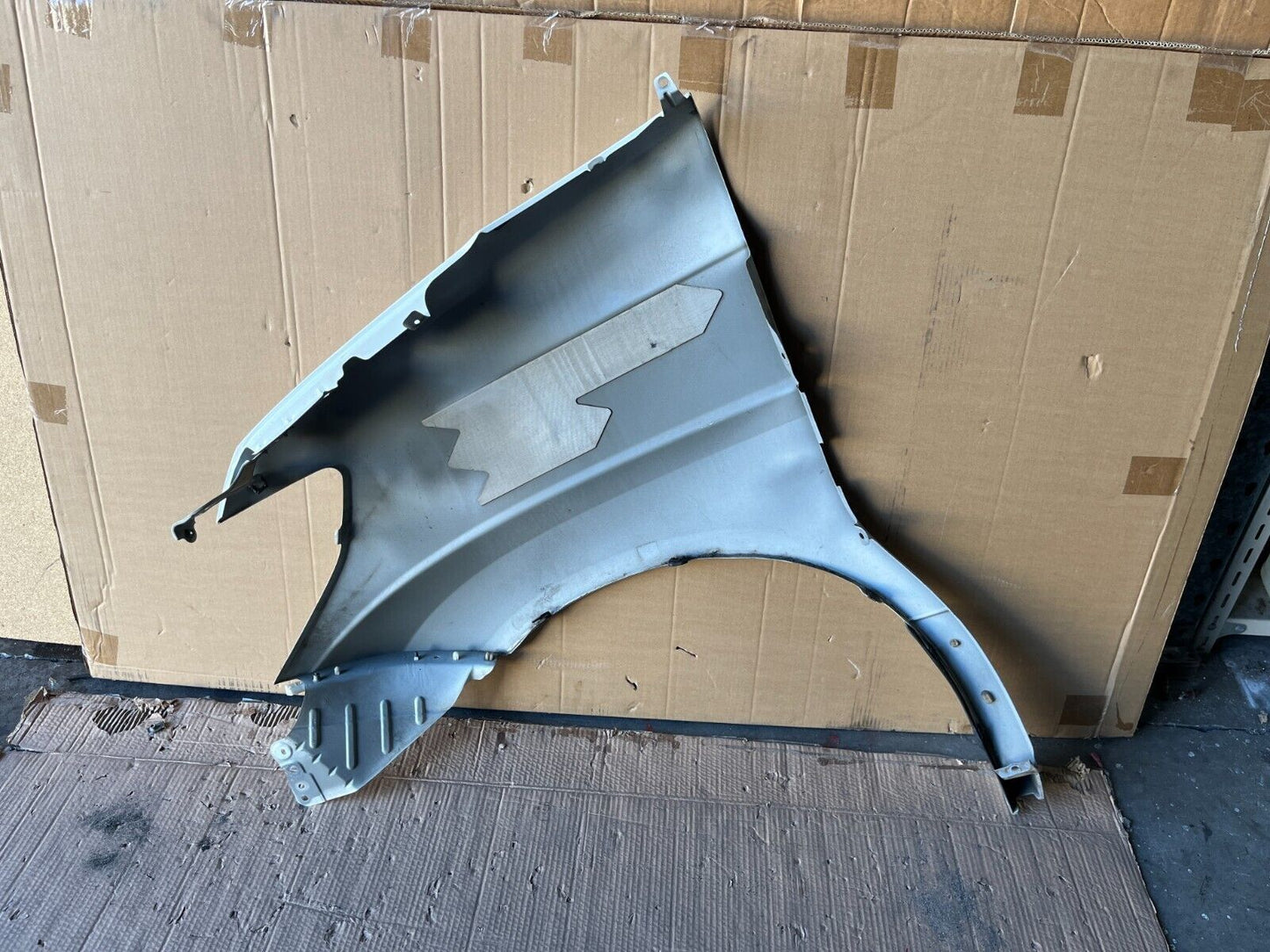 NISSAN ELGRAND E51 FRONT RIGHT GUARD