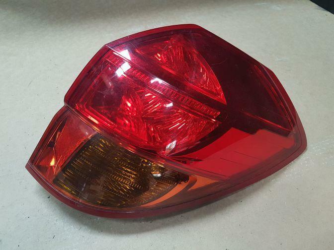 SUBARU LEGACY RIGHT HAND TAILLIGHT 2005-2007
