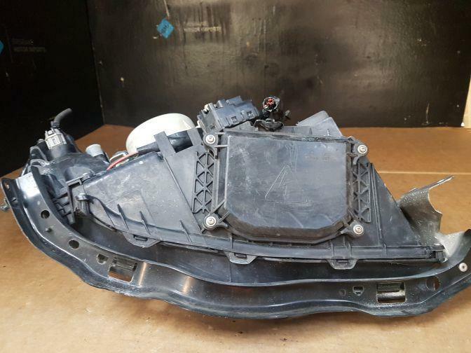 2004 SUBARU LIBERTY BPE LEFT HID HEADLIGHT 09/03-05/05