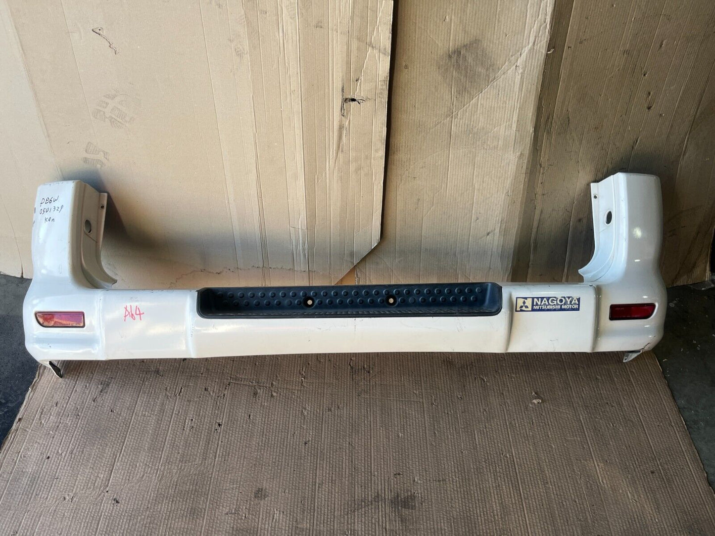 MITSUBISHI DELICA PD6W REAR BUMPER