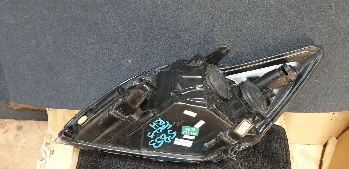 FORD FOCUS LV/RS RIGHT HAND HEADLIGHT 2010