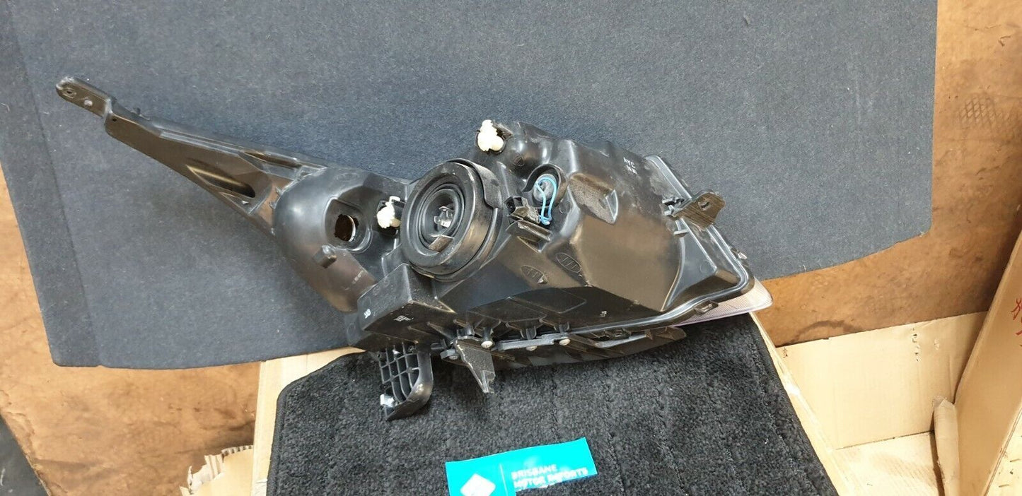 2010 HOLDEN CRUZE JG LEFTHAND HEADLIGHT 2009-11