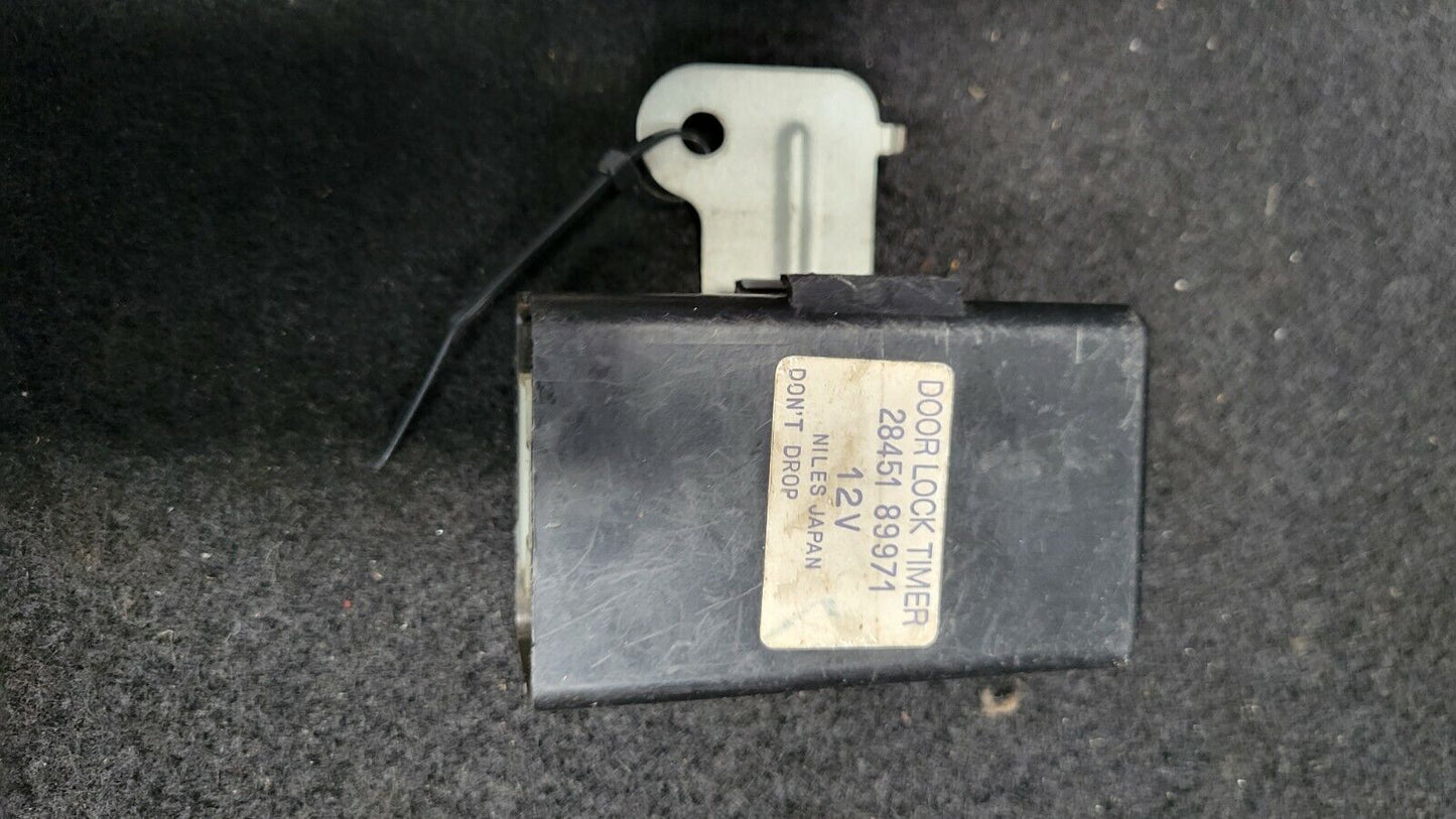 NISSAN SKYLINE R33 DOOR LOCK TIMER RELAY