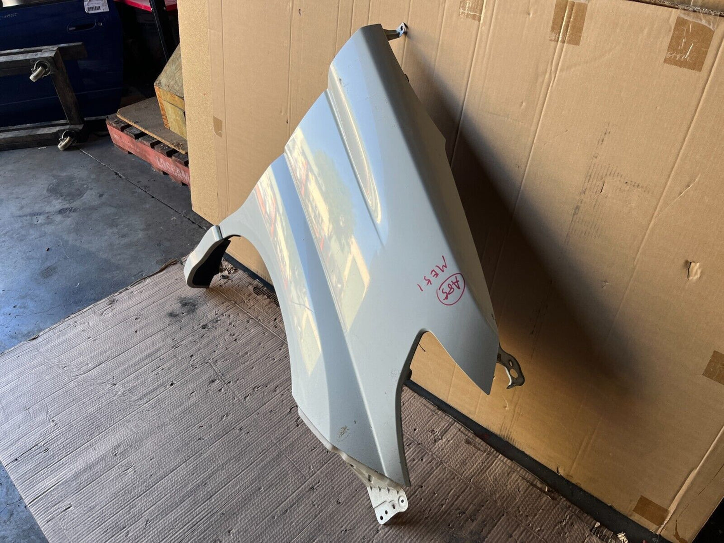 NISSAN ELGRAND E51 FRONT RIGHT GUARD