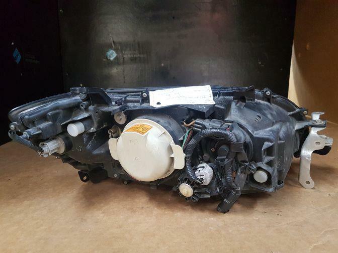 2004 SUBARU LIBERTY BPE LEFT HID HEADLIGHT 09/03-05/05