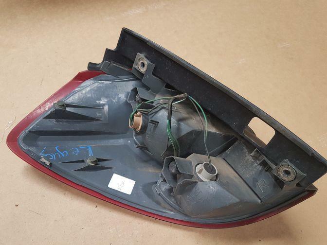 SUBARU LEGACY RIGHT HAND TAILLIGHT 2005-2007