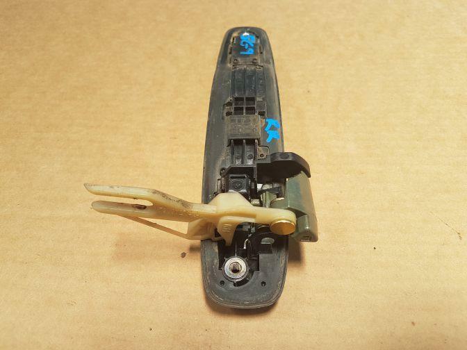 SUBARU FORESTER SG9 REAR RIGHT OUTER DOOR HANDLE 07/02-06/05