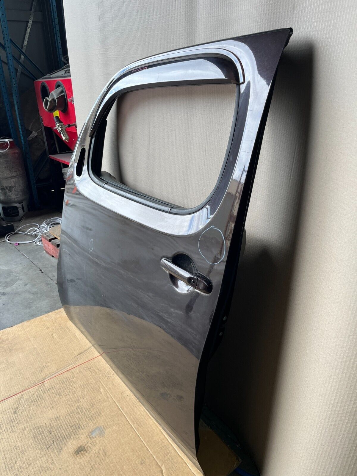NISSAN CUBE Z12 FRONT LEFT DOOR