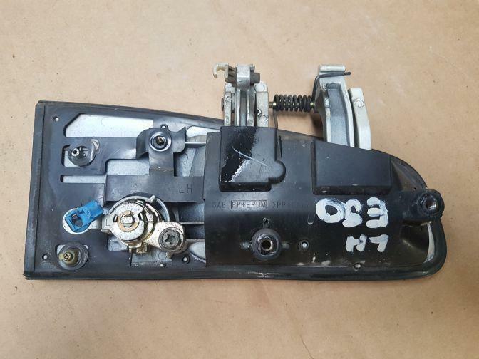 NISSAN ELGRAND E50 SERIES 1 FRONT LEFT OUTER DOOR HANDLE 05/97-05/02