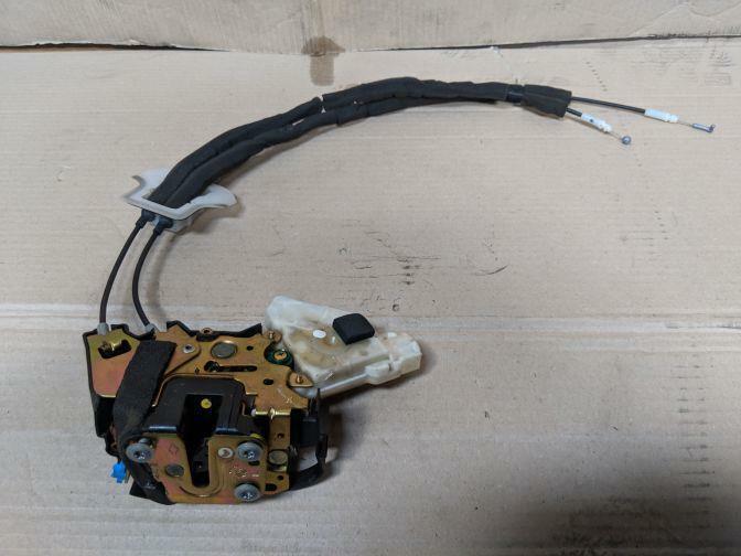 2004 NISSAN 350Z LEFT DOOR LOCK ACTUATOR 12/02-04/09