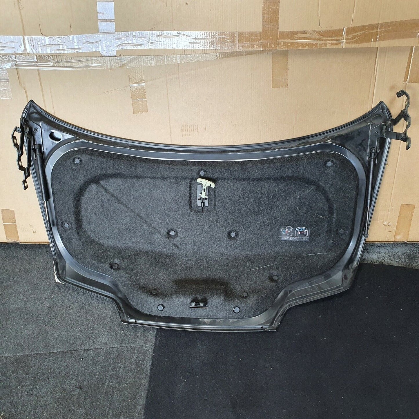 NISSAN SKYLINE V35 COUPE BOOTLID (IMPORT)