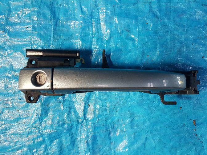 SUBARU IMPREZA GH7 GX FRONT RIGHT OUTER DOOR HANDLE FRHS SILVER
