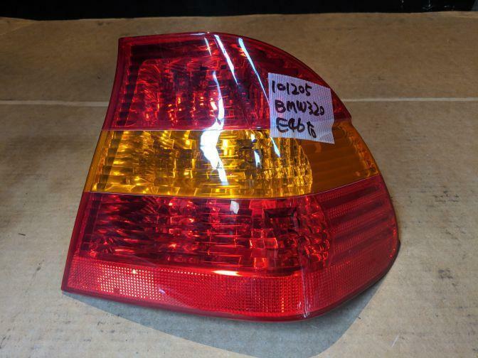2003 BMW 3 SERIES E46 SEDAN RIGHT HAND TAILLIGHT AMBER FLASHER 10/01-01/05