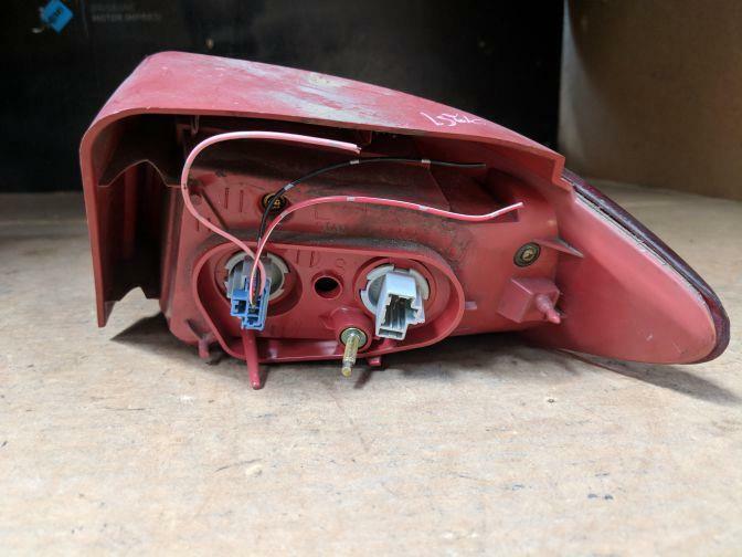 2006 MAZDA 2 DY NEO/MAXX LEFT HAND TAILLIGHT 11/03-08/07
