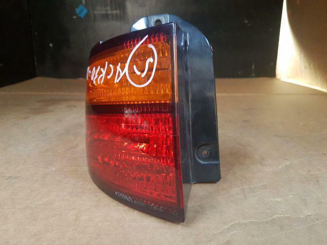 2003 TOYOTA TARAGO ACR30 LEFT HAND TAILLIGHT 06/00-06/03