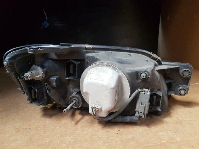 1998 SUBARU LIBERTY 3RD GEN LEFT HEADLIGHT 11/98-06/01