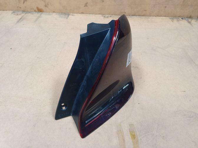 HONDA ODYSSEY RB1 RIGHT TAIL LIGHT 07/04-06/06