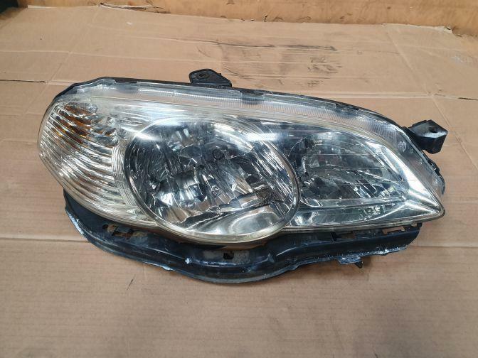 2004 HONDA ODYSSEY RB1 RIGHT HEADLIGHT 2000-2004 XENON