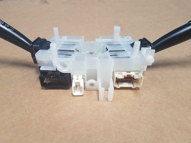 2004 SUBARU FORESTER SG9 COMBINATION SWITCH COMBO WIPER INDICATOR 83111SA03