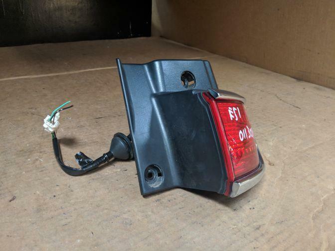 2004 NISSAN ELGRAND E51 RIGHT HAND TAILLIGHT RHS 05/02-12/10