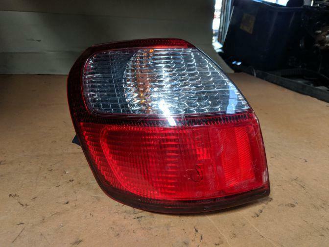1998-2004 SUBARU LEGACY B4 LEFT HAND TAILLIGHT