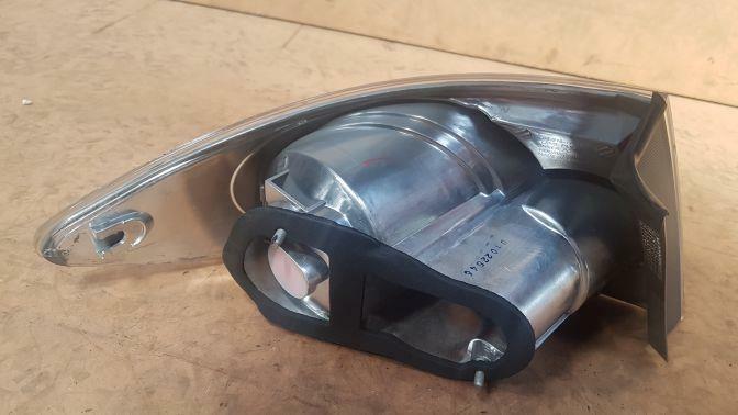 2002 MAZDA 6 RIGHT HAND TAILLIGHT