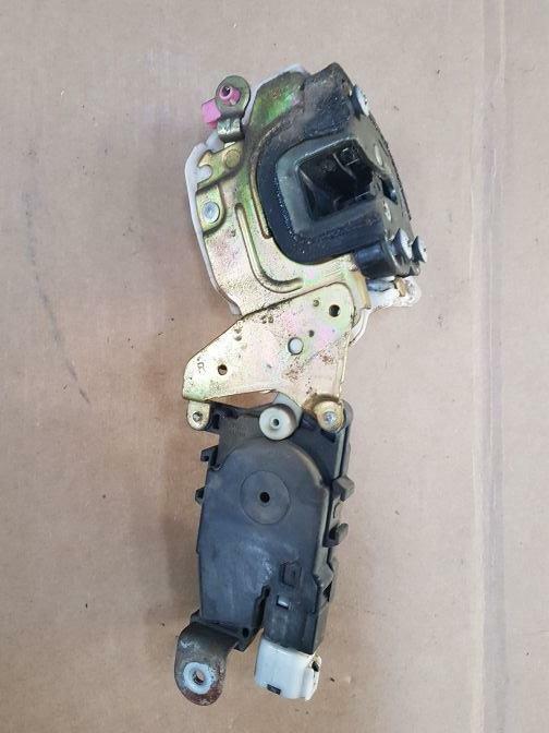 SUBARU FORESTER SF5 FRONT RIGHT DOOR LOCK ACTUATOR FRHS 05/97-05/02