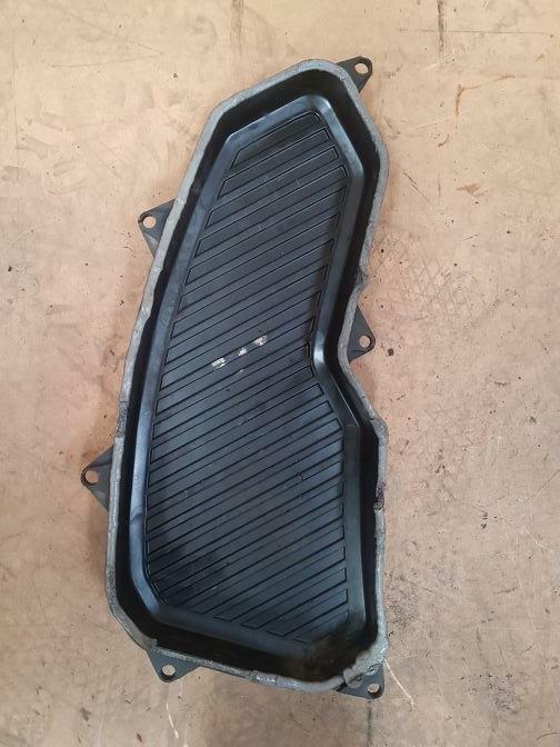 TOYOTA LANDCRUISER HZJ105 1HZ TIMING BELT PLASTIC COVER 4.2 DIESEL