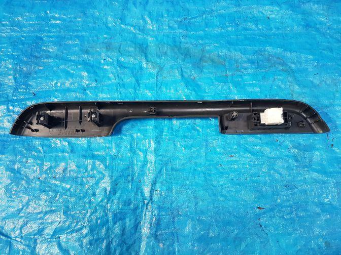 09/2004 NISSAN XTRAIL T30 REAR LEFT POWER WINDOW SWITCH RLHS