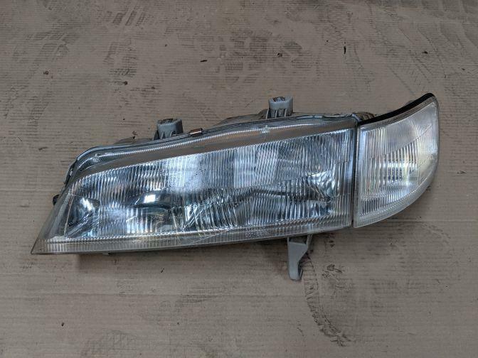 HONDA ACCORD CD SEDAN LEFT HAND HEADLIGHT 1995