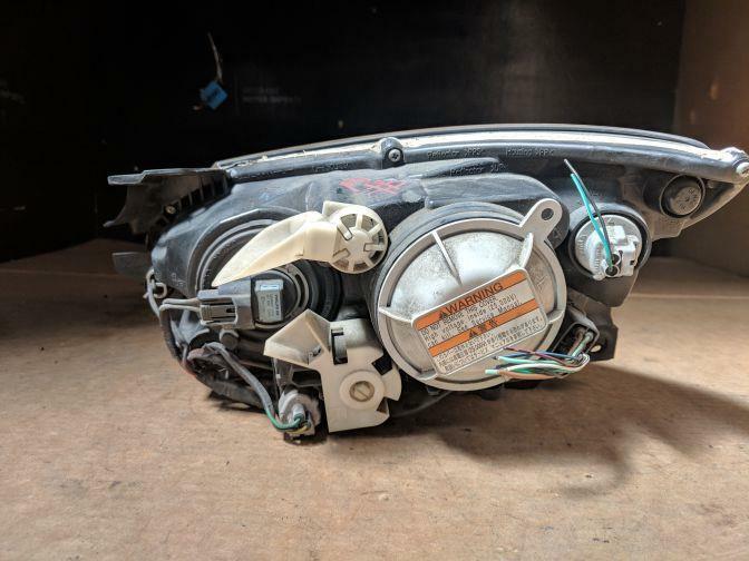 2005 MAZDA RX8 RIGHT XENON HEADLIGHT 07/03-06/08