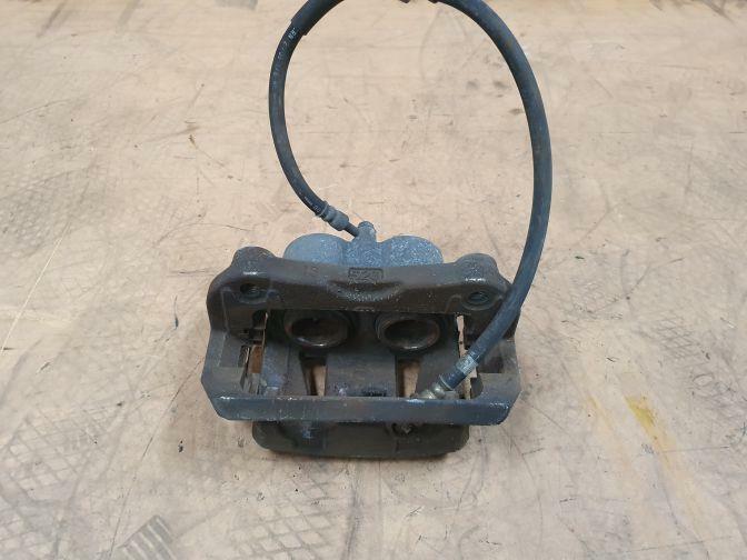 NISSAN ELGRAND E51 FRONT RIGHT BRAKE CALIPER 05/02-12/10