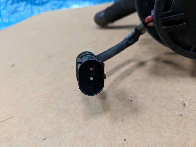 2002 BMW E65 745I SECONDARY AIR / SMOG PUMP