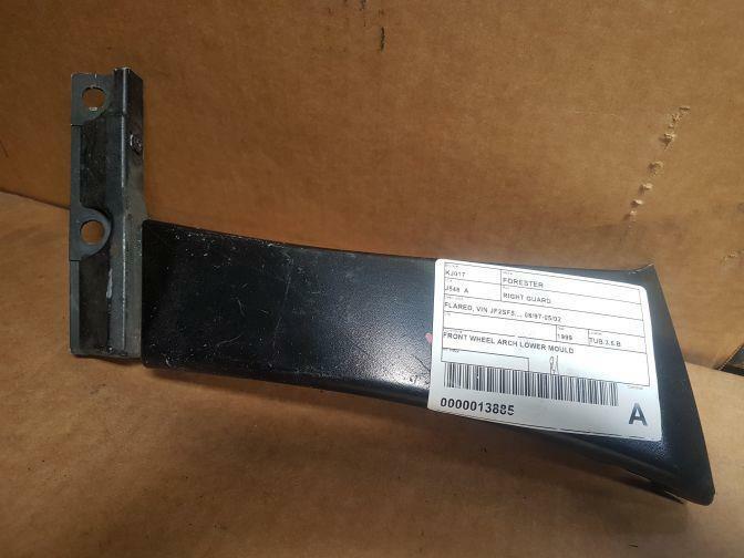 1999 SUBARU FORESTER SF5 RIGHT FENDER MOULD 08/97-05/02