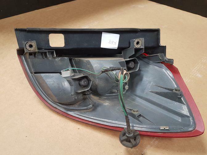 SUBARU LEGACY GEN 4 LEFT TAILLIGHT 2005-2009