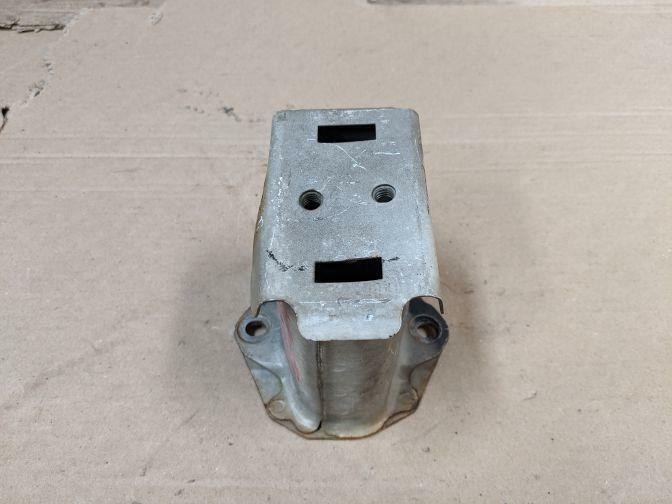 2003 NISSAN ELGRAND E51 BUMPER MOUNTING BRACKET 05/02-08/04 CRUSH CAN