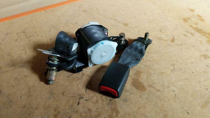 HONDA INTEGRA DC5 TYPE R REAR RIGHT SRS SEATBELT 2002-2006